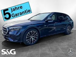 Metalliclack nautikblau Gebraucht 2025 Mercedes E220 Avantgarde Kombi | 78.299 €
