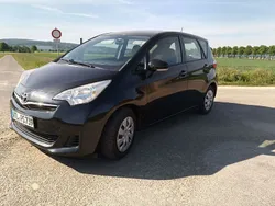 Schwarz Gebraucht 2011 Toyota Verso-S Life Van / Kleinbus | 5.400 € (Guter Preis)