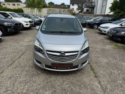 Silber Gebraucht 2017 Opel Meriva Innovation Van / Kleinbus | 6.990 € (Fairer Preis)