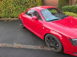 Rot Gebraucht 2001 Audi TT Coupé | 3.400 € (Guter Preis)