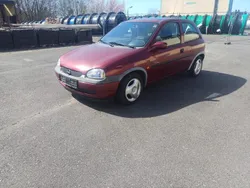 Rot Gebraucht 1997 Opel Corsa Kleinwagen | 1.700 € (Fairer Preis)
