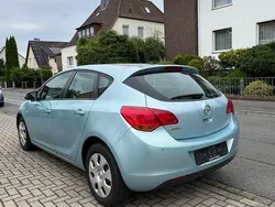 Silber Gebraucht 2010 Opel Astra Edition Limousine | 3.500 € (Guter Preis)