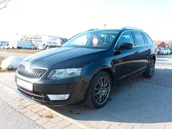 Schwarz Gebraucht 2016 Skoda Octavia Ambition Kombi | 13.390 € (Etwas zu teuer)