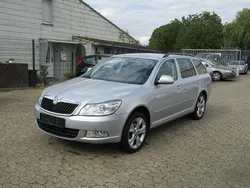 Silber Gebraucht 2011 Skoda Octavia Impuls Edition Kombi | 5.800 € (Fairer Preis)