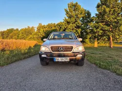 Silber Gebraucht 2002 Mercedes ML270 SUV | 3.500 € (Etwas zu teuer)