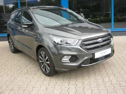 Grau Gebraucht 2019 Ford Kuga ST-Line SUV | 18.890 € (Etwas zu teuer)