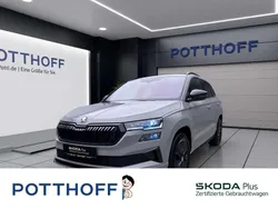 Stahlgrau Gebraucht 2024 Skoda Karoq SportLine SUV | 33.997 € (Superpreis)