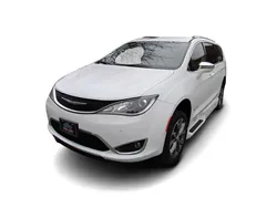 Weiss Gebraucht 2019 Chrysler Pacifica Limited SUV | 44.549 €