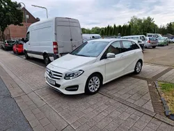 Calcitweiss unilack Gebraucht 2017 Mercedes B180 Van / Kleinbus | 9.790 € (Fairer Preis)