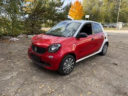 Rot Gebraucht 2016 Smart ForFour Kleinwagen | 6.200 €