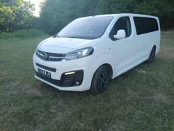 Weiß Gebraucht 2021 Opel Zafira Life Selection Van | 25.999 € (Fairer Preis)