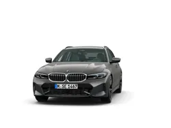Grau Gebraucht 2024 BMW 330 Comfort Edition Kombi | 52.490 € (Etwas zu teuer)