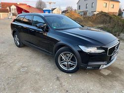 Schwarz Gebraucht 2020 Volvo V90 CC Pro Kombi | 32.800 €
