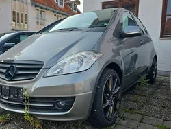 Grau Gebraucht 2009 Mercedes A150 Van / Kleinbus | 3.333 € (Superpreis)