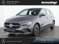 Lack mountaingrau Gebraucht 2024 Mercedes B200 Advanced Plus Van / Kleinbus | 31.400 € (Guter Preis)