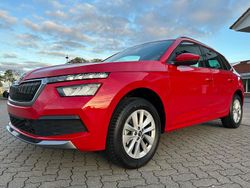 Velvet rot velvet rot Gebraucht 2024 Skoda Kamiq Ambition SUV | 20.564 € (Guter Preis)
