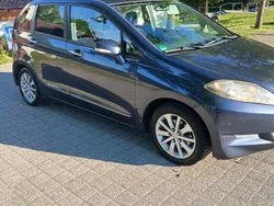 Grau Gebraucht 2007 Honda FR-V Van / Kleinbus | 3.500 € (Fairer Preis)