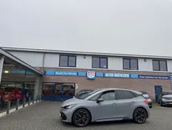 Grau Gebraucht 2021 Cupra Born Kleinwagen | 20.950 €
