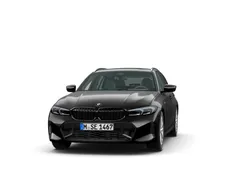 Black sapphire (schwarz) Gebraucht 2023 BMW 320 M Sport Kombi | 43.390 € (Teuer)