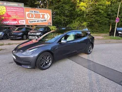 Grau Gebraucht 2023 Tesla Model 3 Long Range Limousine | 42.000 €