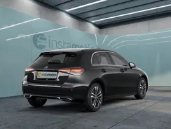 Schwarz Gebraucht 2024 Mercedes A180 Progressive Limousine | 29.397 € (Fairer Preis)