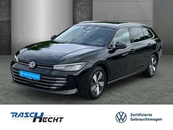 Grenadillschwarz metallic Gebraucht 2024 VW Passat Business Kombi | 35.980 € (Teuer)
