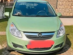 Grün Gebraucht 2009 Opel Corsa Kleinwagen | 2.600 €