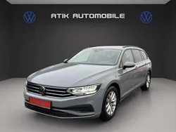 Grau Gebraucht 2021 VW Passat R Kombi | 17.880 € (Fairer Preis)
