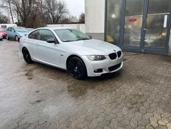 Silber Gebraucht 2008 BMW 320 Sport Line Coupé | 5.980 € (Guter Preis)