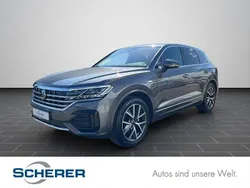 Siliziumgrau metallic (metallic) Gebraucht 2023 VW Touareg R-line SUV | 58.700 € (Superpreis)