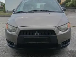 Grau Gebraucht 2009 Mitsubishi Colt Inform Kleinwagen | 2.100 € (Guter Preis)