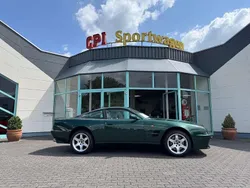 Grün (metallic) Gebraucht 1999 Aston Martin V8 Coupé | 100.000 €