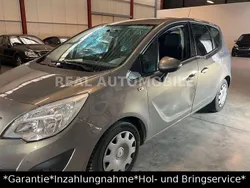 Braun Gebraucht 2011 Opel Meriva Design Edition Van / Kleinbus | 4.500 € (Fairer Preis)