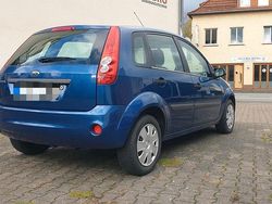 Blau Gebraucht 2007 Ford Fiesta Kleinwagen | 2.450 € (Fairer Preis)