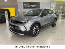 Grau Gebraucht 2021 Opel Mokka-e Elegance SUV | 18.990 € (Fairer Preis)