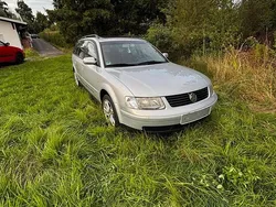Silber Gebraucht 1999 VW Passat Kombi | 2.499 € (Etwas zu teuer)