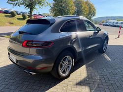Grau Gebraucht 2015 Porsche Macan S SUV | 33.900 € (Guter Preis)