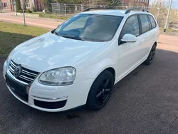 Weiß Gebraucht 2007 VW Golf V Trendline Kombi | 2.600 € (Guter Preis)