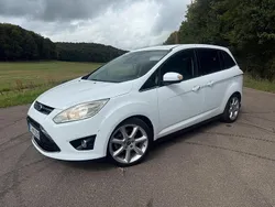 Weiß Gebraucht 2011 Ford Grand C-Max Van / Kleinbus | 5.699 € (Etwas zu teuer)