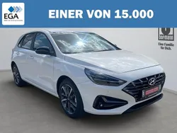 Weiß metallic Gebraucht 2024 Hyundai i30 Advantage | 18.990 € (Superpreis)