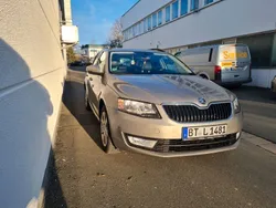 Gebraucht 2014 Skoda Octavia Elegance Kombi | 7.750 € (Guter Preis)