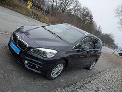 Blau Gebraucht 2016 BMW 218 Gran Tourer Luxury Line Van / Kleinbus | 13.700 € (Etwas zu teuer)