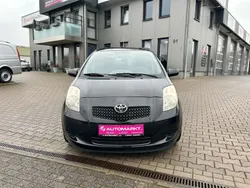 Schwarz Gebraucht 2006 Toyota Yaris Sol Limousine | 3.790 € (Etwas zu teuer)