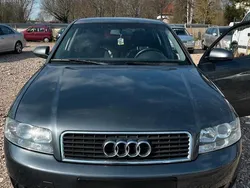 Grau Gebraucht 2004 Audi A4 Limousine | 1.200 € (Guter Preis)
