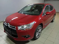 Rot Gebraucht 2011 Citroën DS4 So Chic Kleinwagen | 5.900 € (Fairer Preis)
