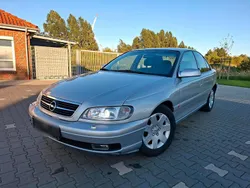 Silber Gebraucht 2000 Opel Omega S Limousine | 2.990 € (Etwas zu teuer)