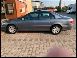 Silber Gebraucht 2001 Opel Omega Limousine | 800 € (Superpreis)