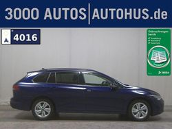 Blau Gebraucht 2021 VW Golf VIII Life Kombi | 16.480 € (Superpreis)