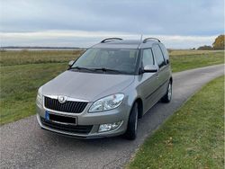 Gold Gebraucht 2014 Skoda Roomster Fresh Van / Kleinbus | 4.400 € (Superpreis)