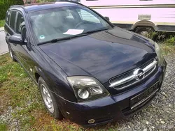 Saturnblau mi2 Gebraucht 2004 Opel Vectra Edition Kombi | 699 € (Fairer Preis)